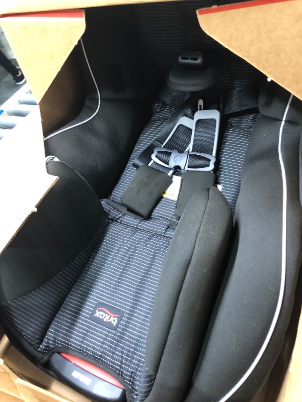 Photo 3 of Britax Emblem 3 Stage Convertible Car Seat, Dash