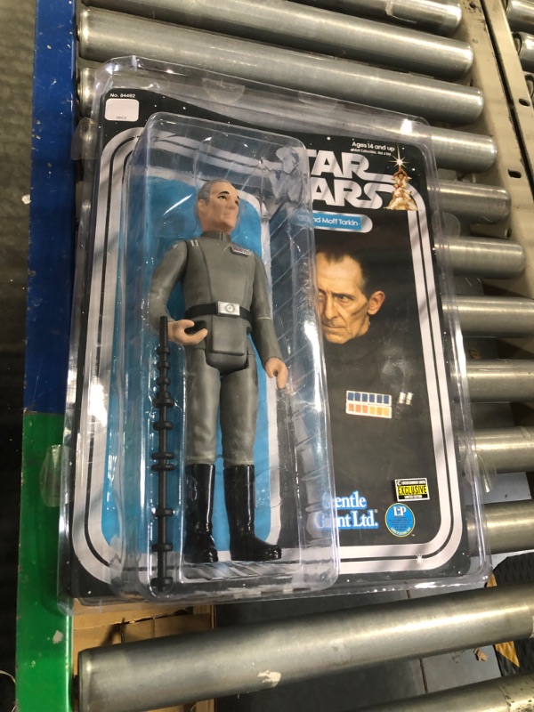 Photo 2 of Ep 4 Grand Moff Tarkin Jumbo Figure
