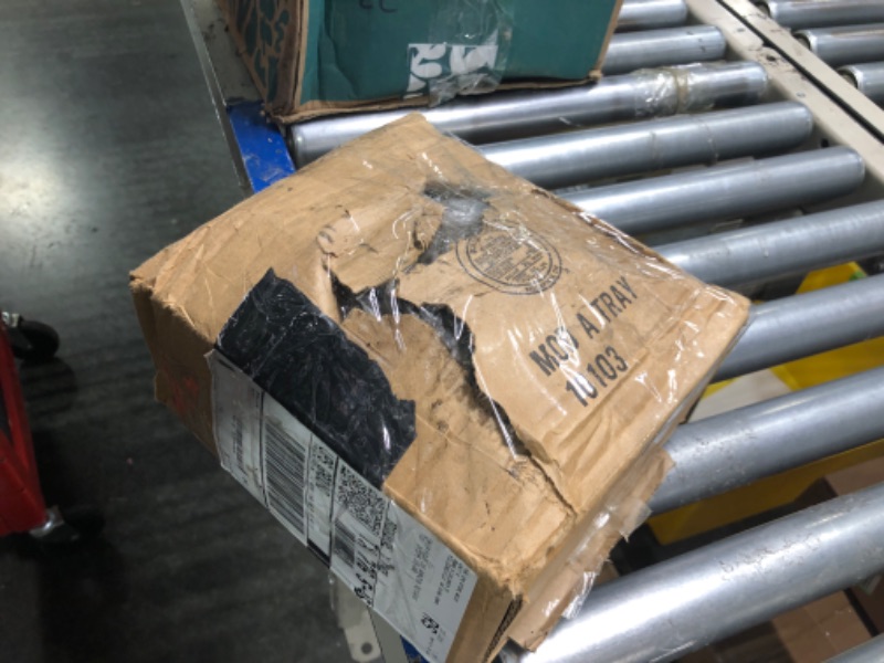 Photo 1 of Detroit Axle - 4WD Front Wheel Bearing Hub for Chevy GMC Silverado Sierra Yukon XL 1500 Tahoe Avalanche Cadillac Escalade ESV EXT, Wheel Bearing and Hub Assembly Replacement