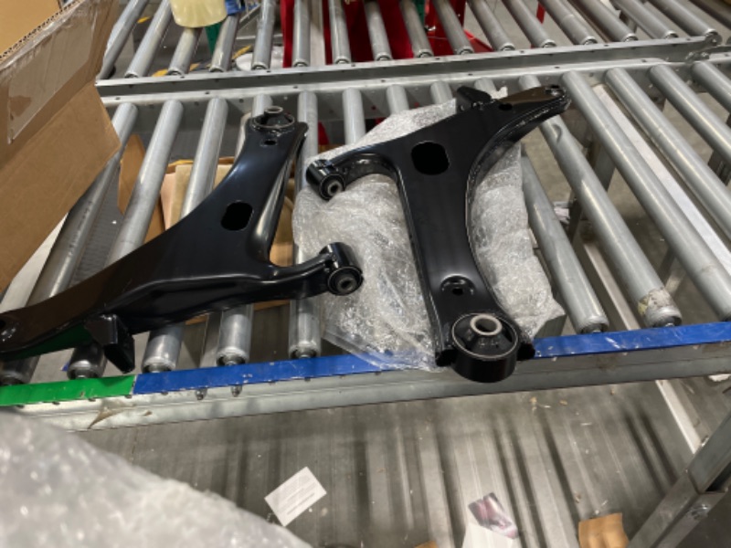 Photo 1 of Left Right Front Lower Control Arm Assembly Compatible 2005 06 07 08 09 Subaru Outback Legacy (Excluding GT spec.B Models) Driver Passenger Side AUQDD 2PCS K622030 K622031 Professional Suspension