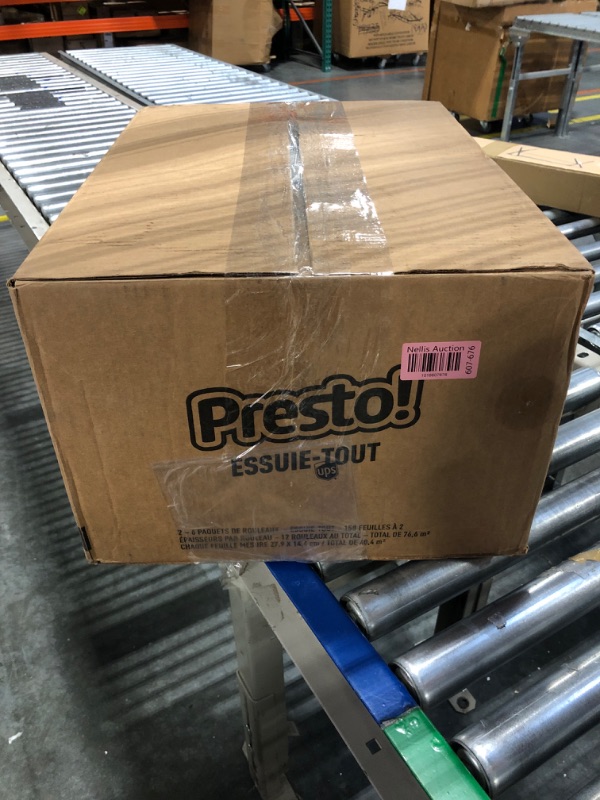 Photo 3 of Amazon Brand - Presto! Flex-a-Size Paper Towels, 158 Sheet Huge Roll, 6 Count (Pack of 2), 6 Huge Rolls = 19 Regular Rolls