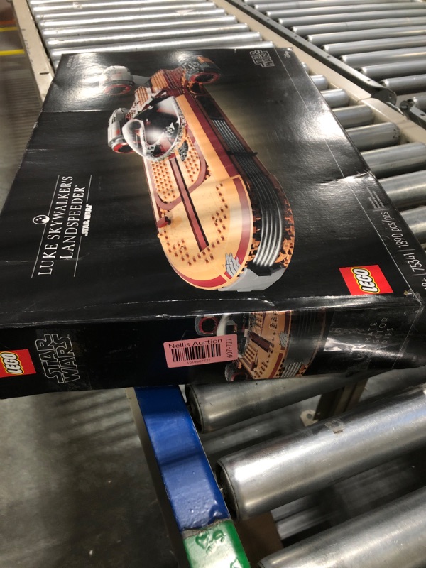 Photo 1 of LEGO Star Wars Luke Skywalker’s Landspeeder 75341 Collectible Building Display Set for Adult Fans of Star Wars (1,890 Pieces) FrustrationFree Packaging
