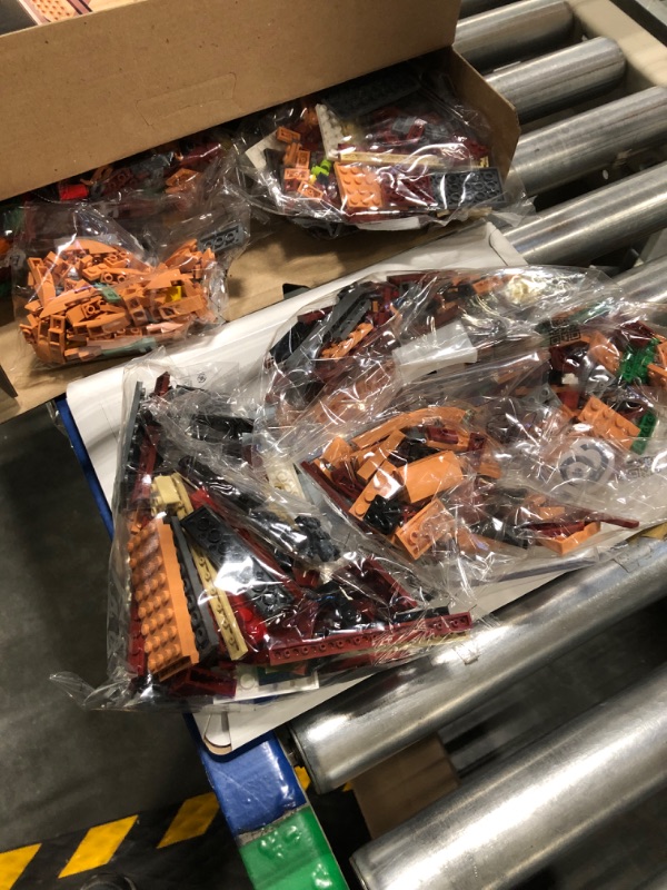 Photo 1 of LEGO Star Wars Luke Skywalker’s Landspeeder 75341 Collectible Building Display Set for Adult Fans of Star Wars (1,890 Pieces) FrustrationFree Packaging