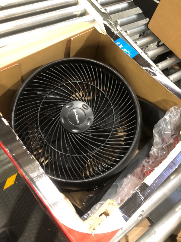 Photo 3 of 12 in. 3 Speed Whole Room Circulator Floor Fan