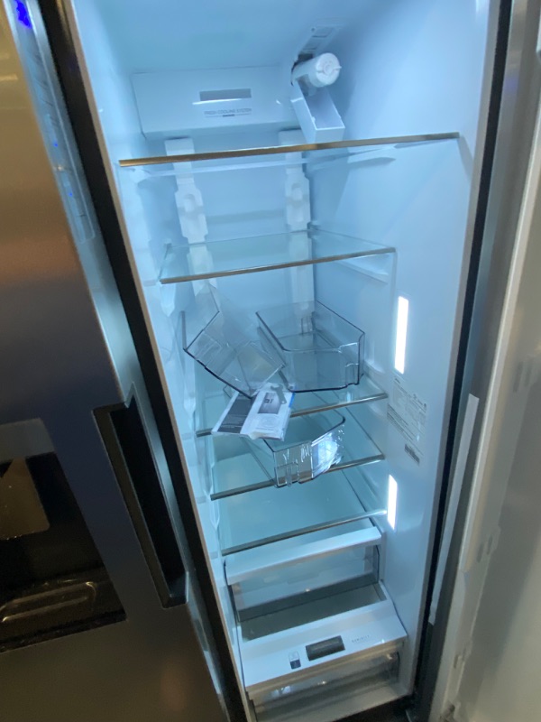 Photo 7 of Midea 26.3-cu ft Side-by-Side Refrigerator with Ice Maker (Stainless Steel)
