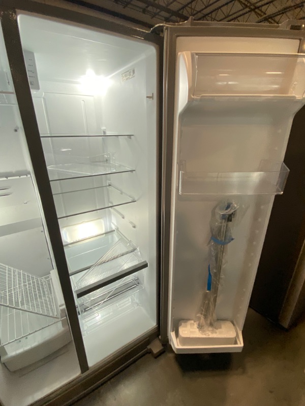 Photo 6 of Maytag 24.9-cu ft Side-by-Side Refrigerator (Fingerprint Resistant Stainless Steel)
