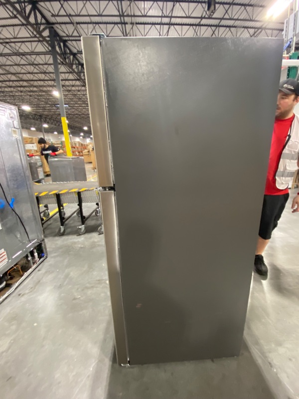 Photo 4 of Frigidaire Garage-Ready 20-cu ft Top-Freezer Refrigerator (Fingerprint Resistant Stainless Steel)
