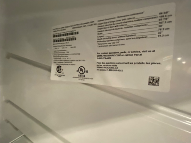 Photo 11 of Frigidaire Garage-Ready 20-cu ft Top-Freezer Refrigerator (Fingerprint Resistant Stainless Steel)
