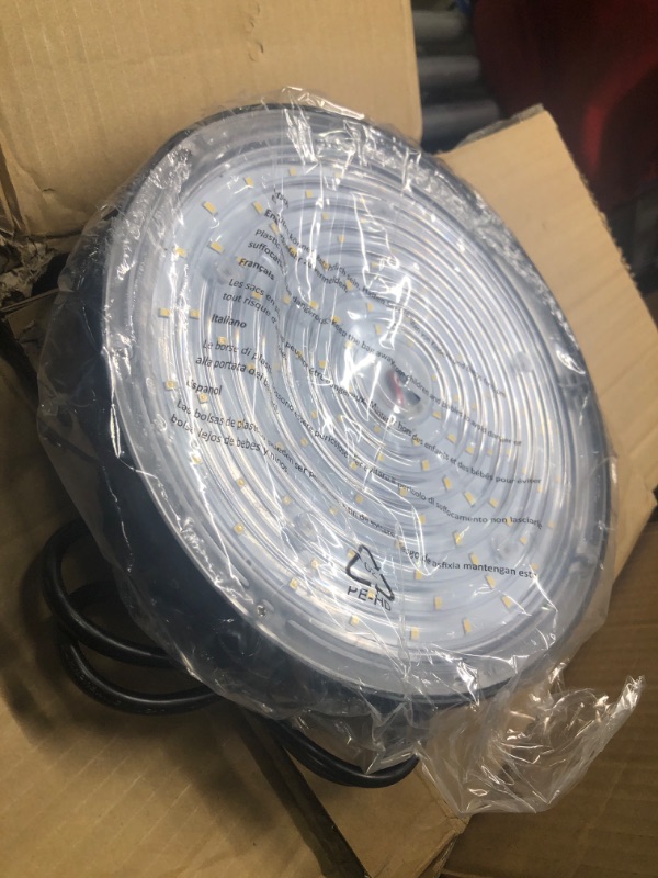 Photo 3 of 100W UFO LED High Bay Light for Warehouse 5000K Daylight 14000LM(Eqv. to 400W HPS/MH) LED High Bay Light,ETL Listed High Bay LED Lights with Plug Energy Saving Upto 760KW*6/Y(5Hrs/Day) -6Pack 100W || 6Pack