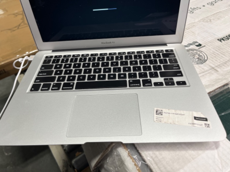 Photo 7 of Apple 13 inches MacBook Air, 1.8GHz Intel Core i5 Dual Core Processor, 8GB RAM, 128GB SSD, Mac OS, Silver, MQD32LL/A (Renewed)
