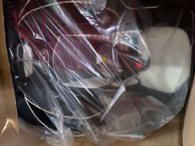 Photo 1 of Graco Extend2Fit Convertible Car Seat, Gotham
