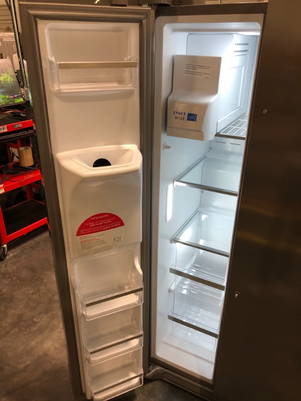 Photo 3 of Frigidaire Gallery 25.6-cu ft Side-by-Side Refrigerator with Ice Maker (Fingerprint Resistant Stainless Steel) ENERGY STAR
