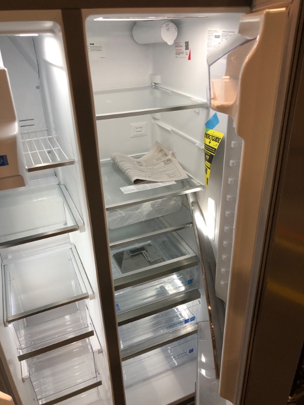 Photo 4 of Frigidaire Gallery 25.6-cu ft Side-by-Side Refrigerator with Ice Maker (Fingerprint Resistant Stainless Steel) ENERGY STAR
