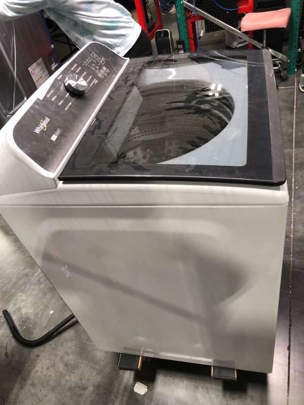 Photo 1 of Whirlpool 5.2-cu ft High Efficiency Impeller and Agitator Top-Load Washer (White) ENERGY STAR

