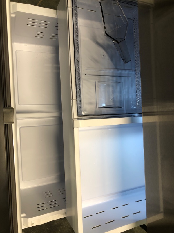 Photo 7 of Samsung Bespoke 28.8-cu ft 4-Door Smart French Door Refrigerator with Dual Ice Maker and Door within Door (Stainless Steel- All Panels) ENERGY STAR
