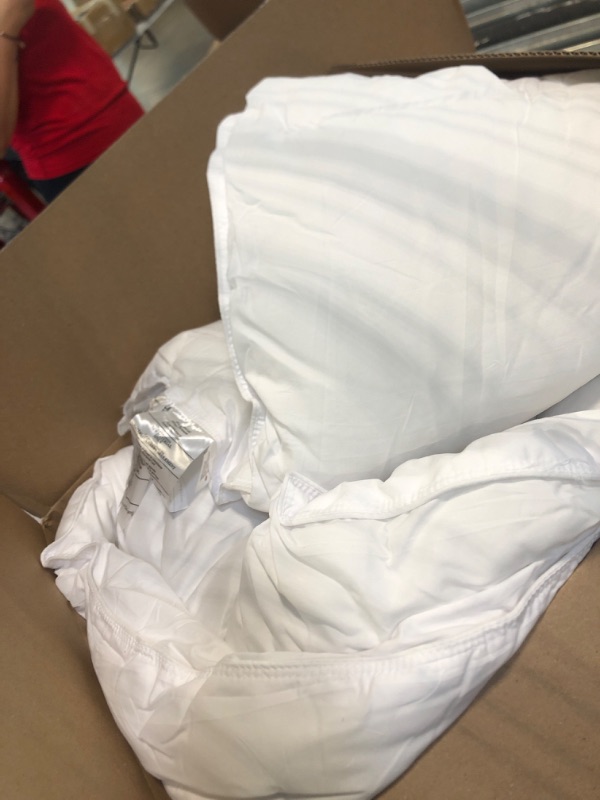 Photo 2 of Amazon Basics Down Alternative Bedding Comforter Duvet Insert - Twin, White, Warm Twin Warm
