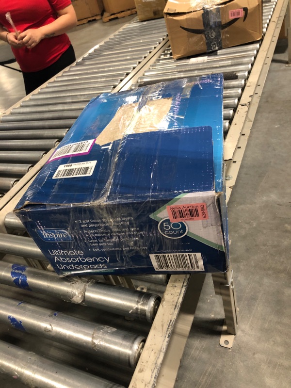 Photo 1 of Extra Large Super Absorbent Bed Pads for Incontinence Disposable 36 x 36 Inches | 125 Gram Ultra MAX Absorbent with Polymer Incontinence Bed Pads and Bed Liner Chucks Pads Disposable Puppy Pad Large 36" X 36" Disposable
