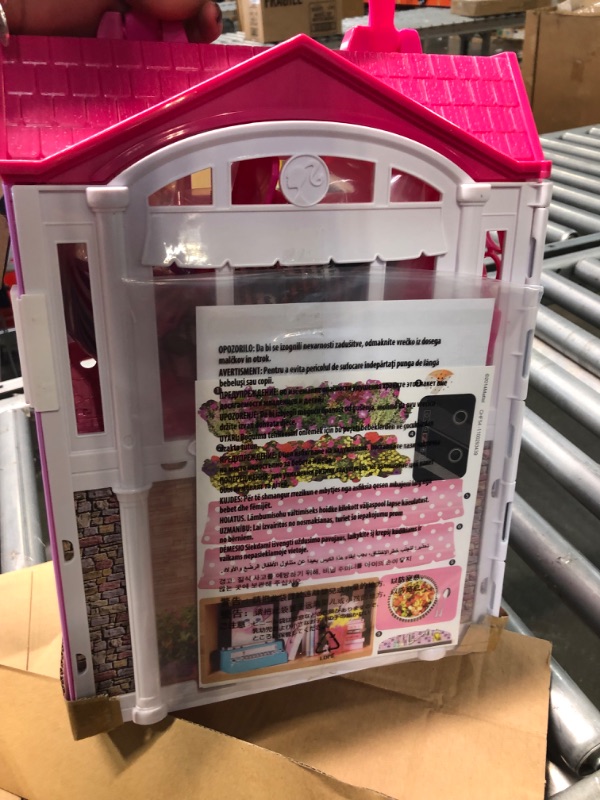 Photo 3 of Barbie Glam Getaway Portable Dollhouse, 1 Story with Furniture, Accessories and Carrying Handle, for 3 to 7 Year Olds