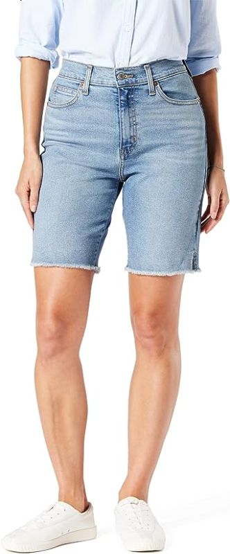 Photo 1 of Signature by Levi Strauss & Co. Gold Label Women's Heritage High Rise 9" Bermuda Short