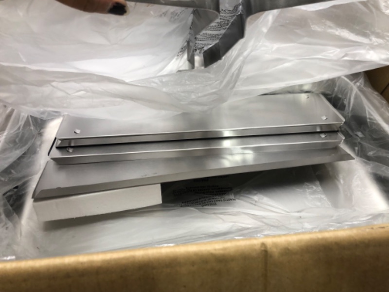 Photo 5 of ***UNKNOWN MISSING PARTS*** ALPHA LIVING 70014-GRAY 4 Pack 8QT Chafing Dish High Grade Stainless Steel Chafer Complete Set, 8 QT, Alpine Gray Handle