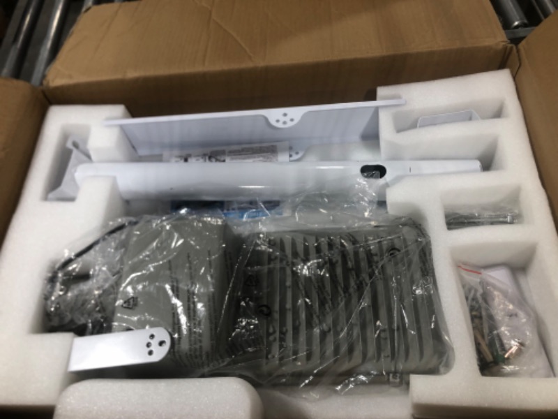 Photo 1 of 400W LED Solar Street Lights Outdoor, Dusk to Dawn Security Flood Light with Remote Control & Pole, Wireless, Waterproof, Perfect for Yard, Parking lot, Street, Garden and Garage 400w Solar Street Light 400w Solar Street Light