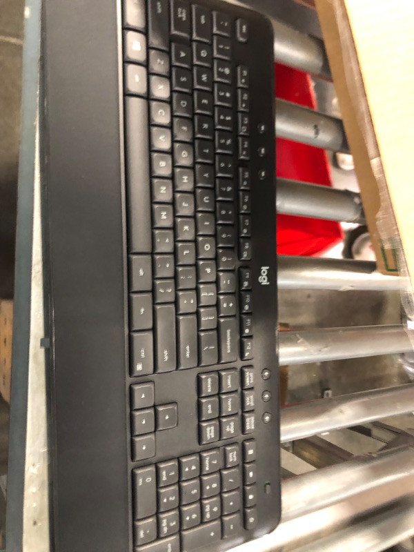 Photo 1 of Logitech MK545 Advanced Wireless Keyboard and Mouse Combo MK545 Keyboard and Mouse **KEYBOARD ONLY**