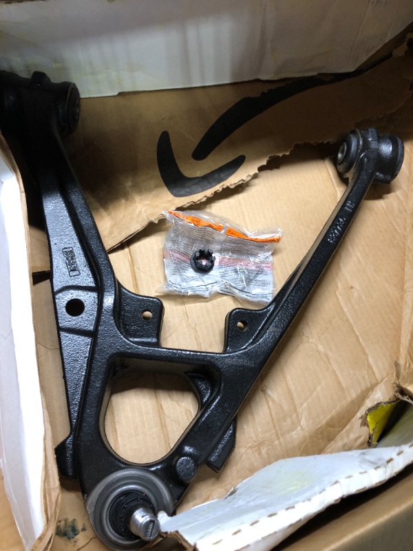 Photo 1 of MOOG Steering & Suspension CK620956 Control Arm and Ball Joint Assembly