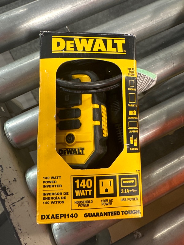 Photo 2 of DeWalt Power Inverter Dxaepi140