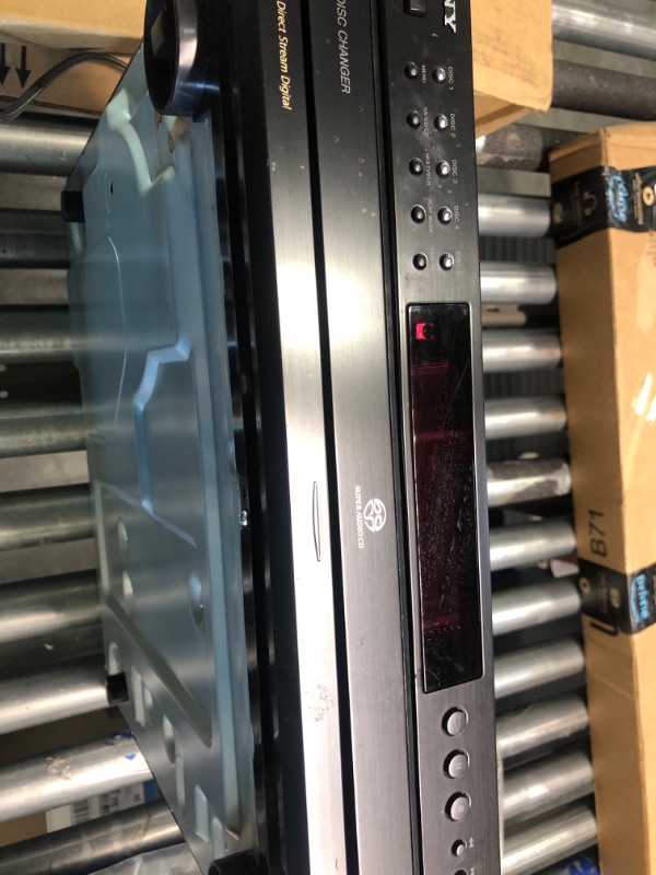Photo 1 of Sony SCD-CE595 5-Disc CD/Super Audio CD Player (Discontinued by Manufacturer)