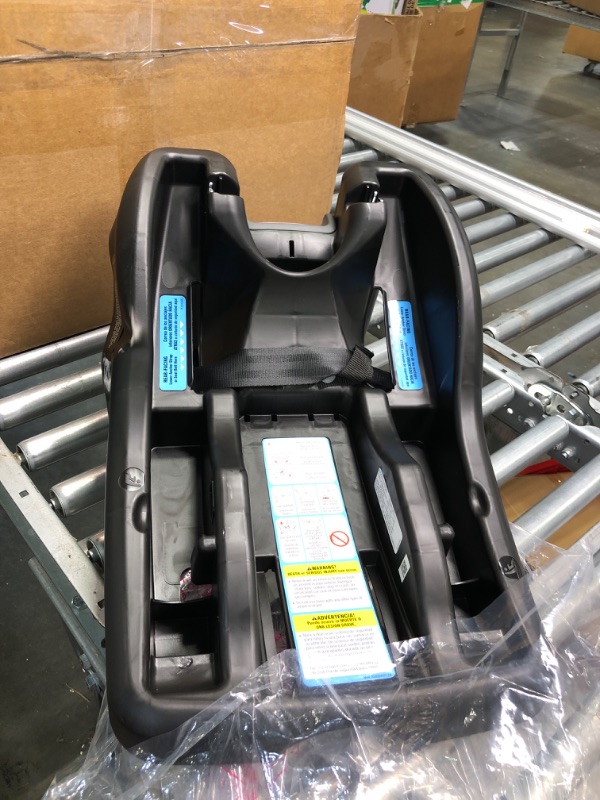 Photo 1 of Graco FastAction SE Travel System | Includes Quick Folding Stroller and SnugRide 35 Lite Infant Car Seat, Redmond FastAction Fold SE Redmond