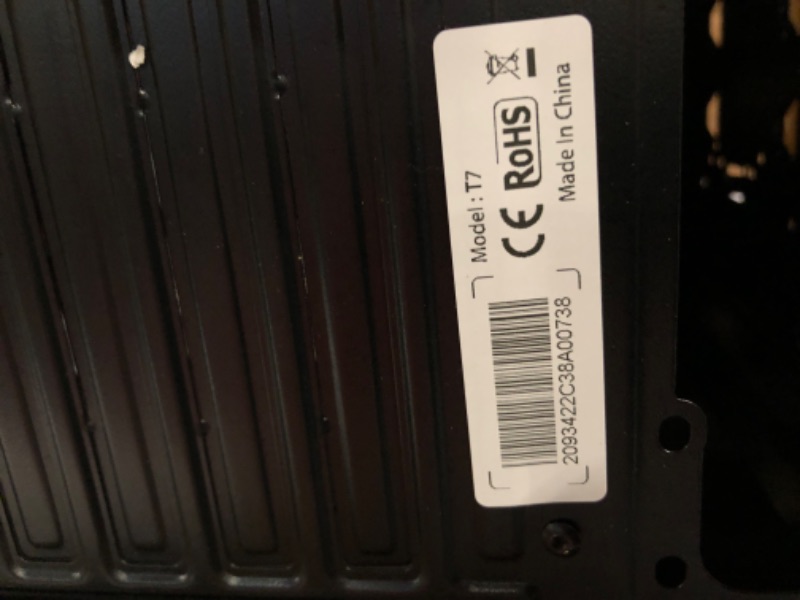 Photo 1 of Zalman T7 ATX Mid Tower Computer/PC Case, Pre-Installed Two 120mm Fans with Smoky Acrylic Side Panel and Patterned Mesh Design, Black
unable to test
