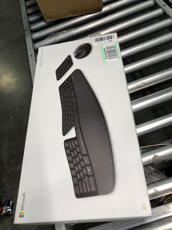 Photo 4 of Microsoft Sculpt Ergonomic Wireless Desktop Keyboard and Wireless Mouse L5V-00001 (with Mouse)