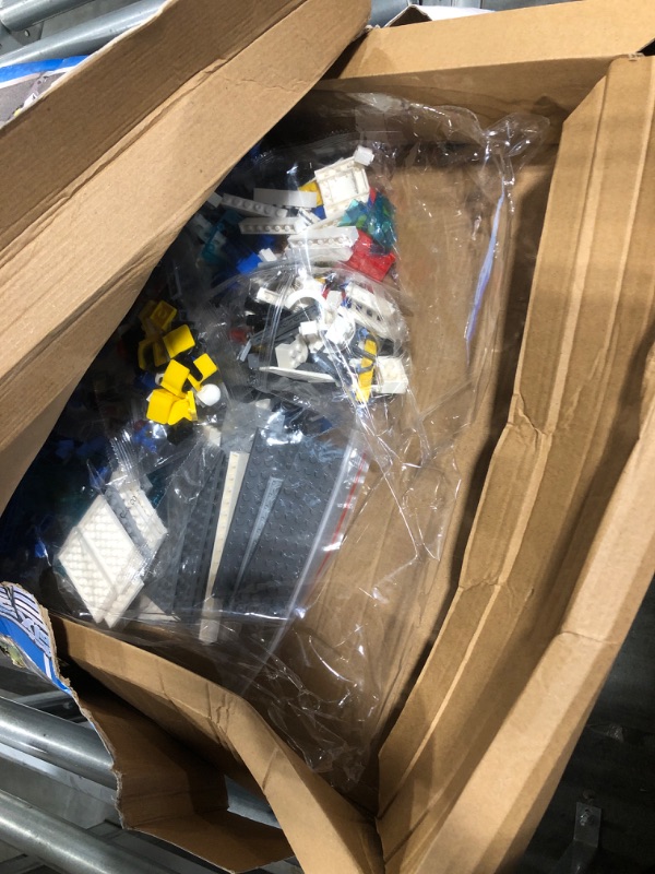 Photo 1 of DG Dreams City Series Building Set, Police Station Building Kits Anti-Terrorism Theme with Helicopters and Multiple Vehicles(1397 Pieces)