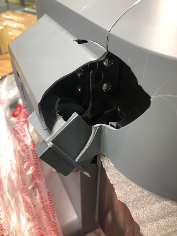 Photo 1 of Ninja SF301 Speedi Rapid Cooker & Air Fryer, 6-Quart Capacity, 12-in-1 Functions to Steam, Bake, Roast, Sear, Sauté, Slow Cook, Sous Vide & More, 15-Minute Speedi Meals All In One Pot, Sea Salt Gray