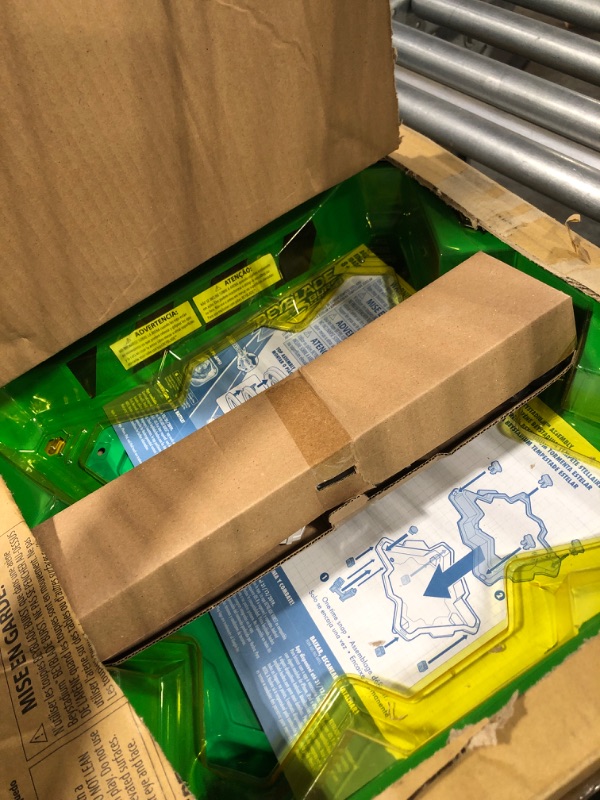 Photo 1 of Beyblade Burst Evolution Star Storm Battle Set (Amazon Exclusive) Frustration-Free Packaging