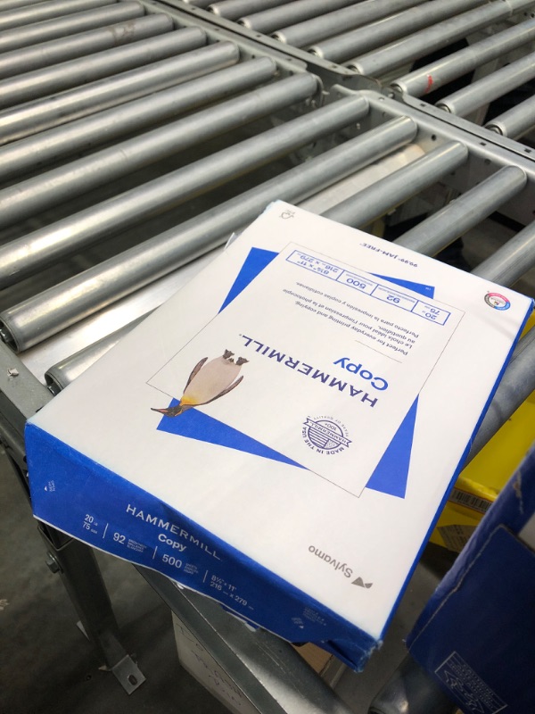 Photo 1 of Hammermill Printer Paper, 20 Lb Copy Paper, 8.5 x 11 - 8 Ream (4,000 Sheets) - 92 Bright, Made in the USA 8 Ream | 4000 Sheets Letter (8.5x11)