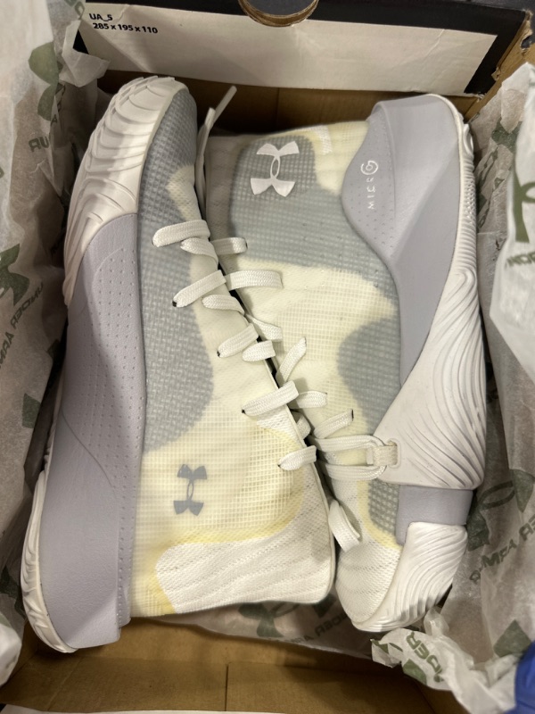 Photo 3 of Under Armour Men's Spawn Mid Basketball Shoe 4 White (102)/Mod Gray