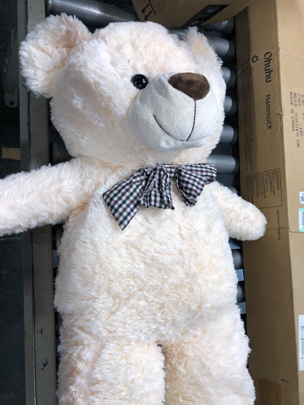 Photo 1 of MaoGoLan Giant Teddy Bear Big 4 Feet Stuffed Animal Stuffed Bear Baby Shower Life Size Large Teddy for Girlfriend Boyfriend Wife Children Cream 47 inches