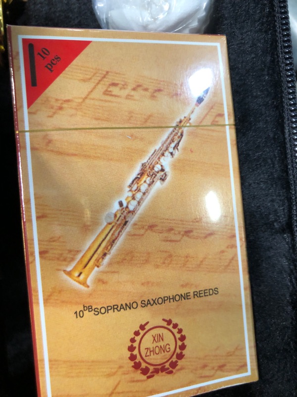 Photo 1 of Aisiweier Soprano Saxophone SAX Bb Brass Lacquered Gold Body and Keys Woodwind instruments (gold)