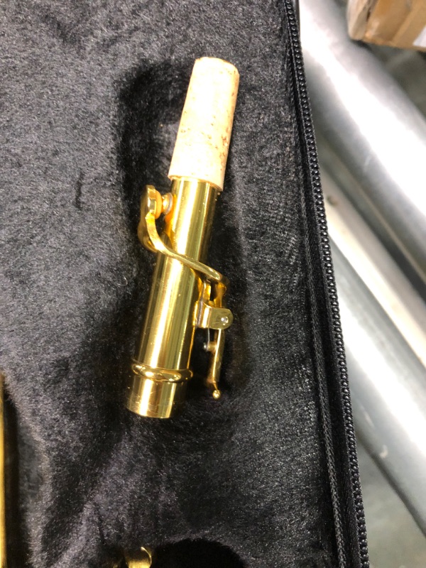 Photo 1 of Aisiweier Soprano Saxophone SAX Bb Brass Lacquered Gold Body and Keys Woodwind instruments (gold)