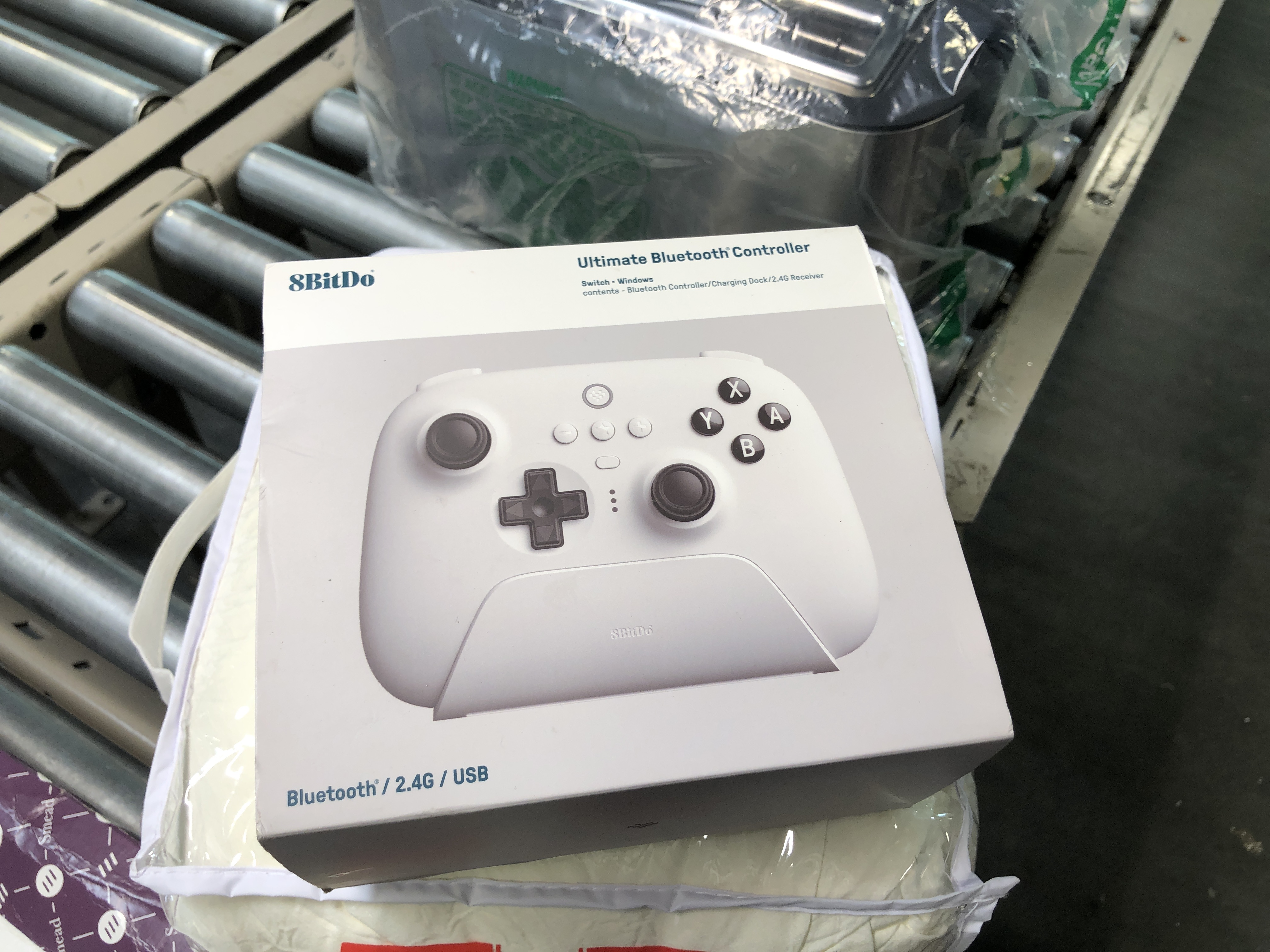 Photo 1 of 8Bitdo Ultimate Bluetooth Controller with Charging Dock, Wireless Pro Controller for Switch, Windows and Steam Deck (White)