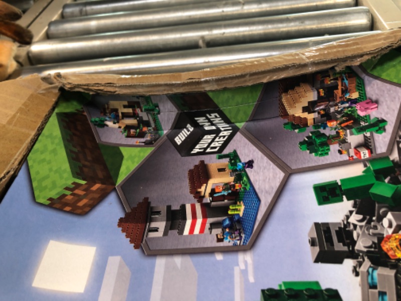 Photo 4 of LEGO Minecraft The Crafting Box 3.0 21161 Minecraft Brick Construction Toy and Minifigures, Castle and Farm Building Set, Great Gift for Minecraft Players Aged 8 and up (564 Pieces)