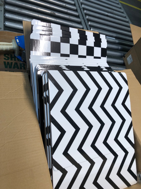 Photo 1 of 20 Pcs Classroom Privacy Folders for Student Desks Privacy Boards Screen Folders Study School Test Dividers Polka Striped Plaid Trifold Poster Board Partition Panel Classic