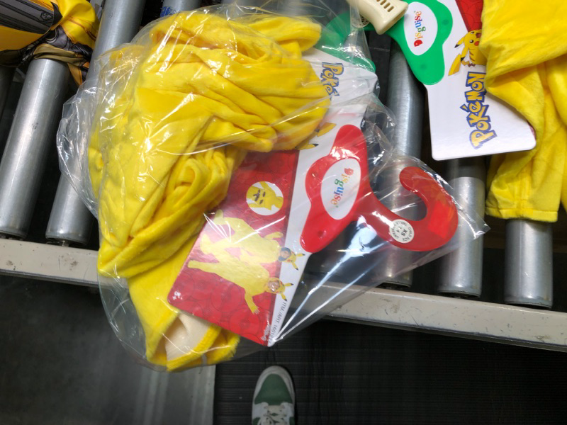 Photo 1 of Pikachu Costume for Kids, Official Pokemon Costume Hooded Jumpsuit xs 3-4
