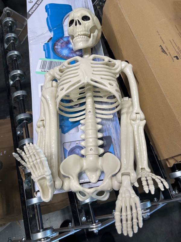 Photo 2 of 5' Plastic Posable Skeleton Decoration Prop w Life Like LED Animated Eyes New 
similar
