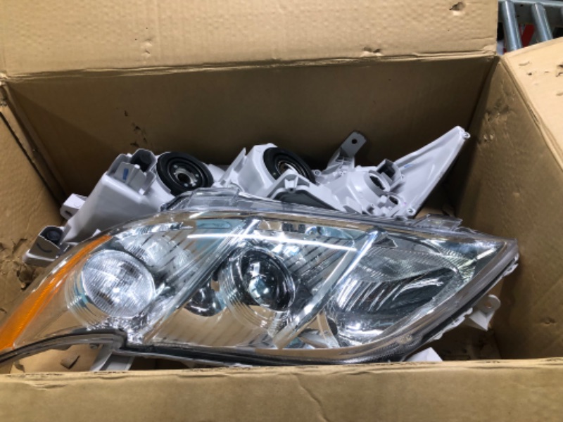 Photo 3 of  Headlight Assembly  (Chrome Housing Amber Reflector) Chrome Housing Amber Reflector Chrome Housing W5W12V5W 8457NA 12V 28/8W