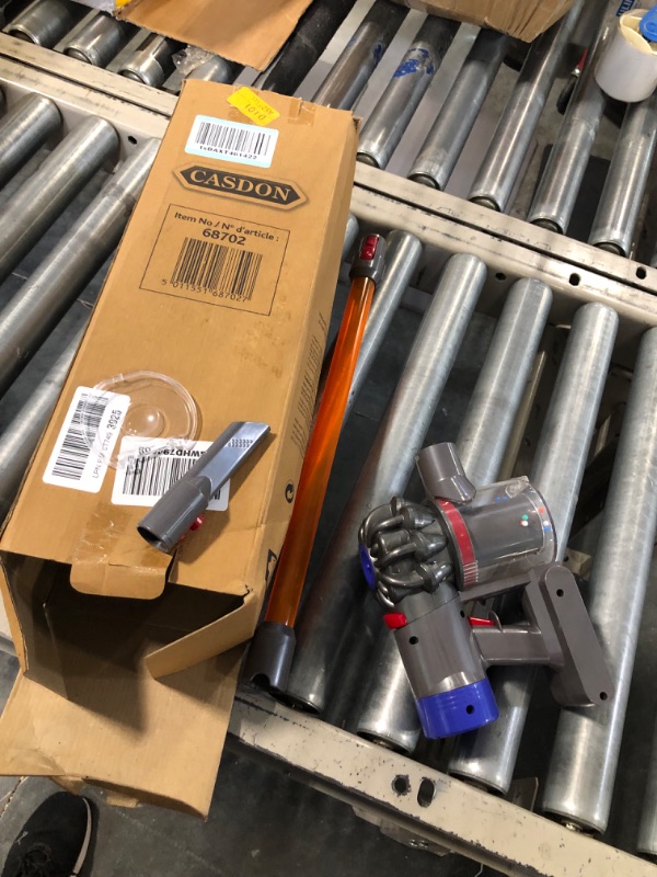 Photo 1 of Casdon 68702 Dyson Cordless Vacuum Interactive Toy for Children Aged 3+, Purple and Orange
