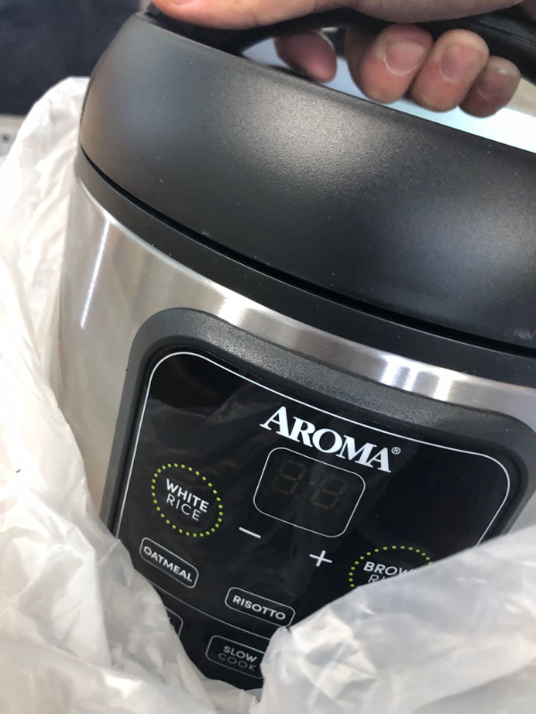 Photo 4 of aroma housewares arc-994sb rice & grain cooker slow cook, steam, oatmeal, risotto, 8-cup cooked/4-cup uncooked/2qt, stainless steel