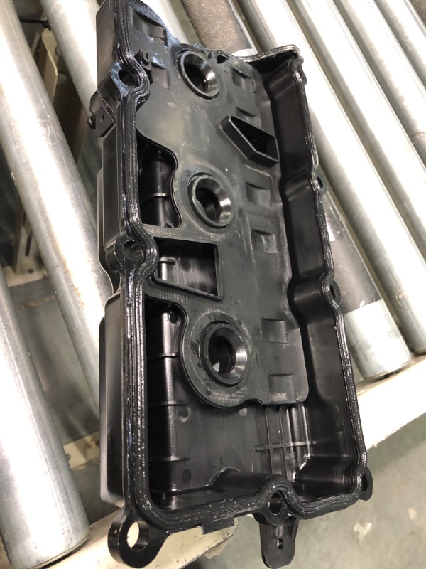 Photo 3 of Engine Valve Cover Set with Bolts & Oil Cap & Gaskets & Spark Plug Tube Seals & PCV Valve Compatible with 2002-2007 Nissan Altima Maxima Murano Quest Infiniti I35 VQ35DE V6 3.5L Part# 264-984 265-985
