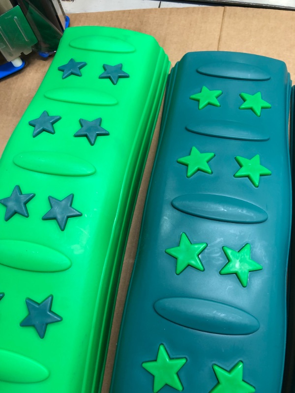 Photo 4 of Children's outdoor wave-shaped balance beam stepping stones Children's obstacle course Five-star pattern non-slip texture The bottom is equipped with non-slip mats (4CS) 4PCS?Green?